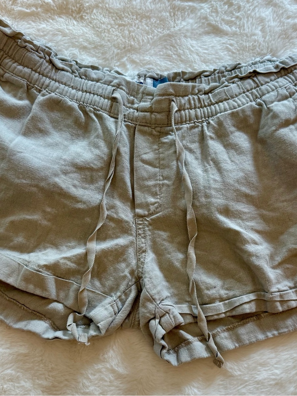 Old Navy Men's Drawstring Athletic Shorts in Sage Green